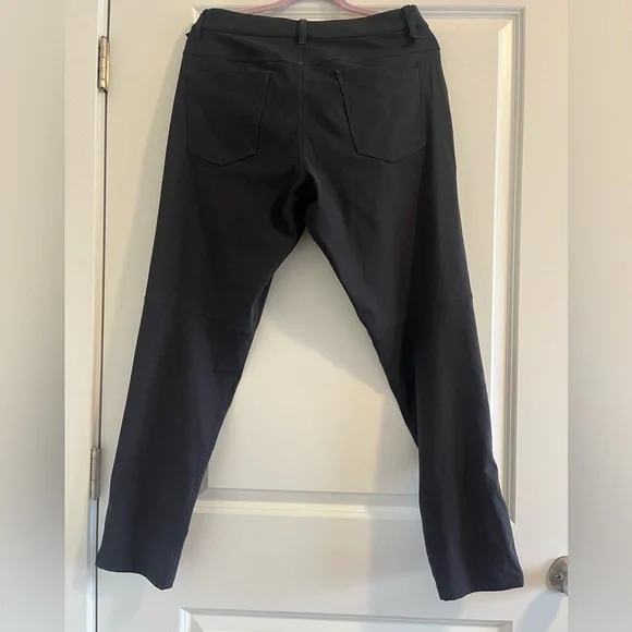 Lululemon ABC 5 Pocket Classic Fit Pants Dark GrayMen’s Size 33